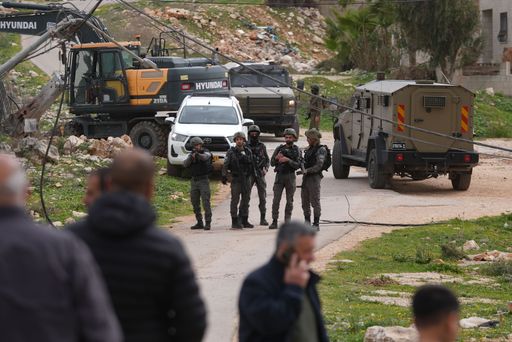 154153487aa76c1c4b17539e8a1a2b88112ad58e39e2e2b9a90907dadf3948e6