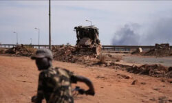 1b069cfdaea986c2ac8d4b345f5ecc840a1fd4a5f6faa15c19f846e7cf72fde7