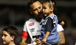 2025 11 29t004800z 437193024 up1elbt027xy0 rtrmadp 3 soccer brazil san scr