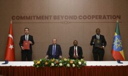 4007177356baaed657547ca6e04d4dadada35c4e8971044d594de6b03fd63664