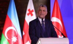 5c271697696e968eb2ee75a9cfdbd5de272d8e390412e3128786bcdd10a90be4 main