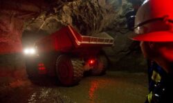 8a055e119475553c51e15a8638bd4973f997bc7689069cccf0f5a9f873ea92c4