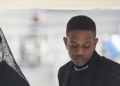 9e5b8b8ec286d3c9ae0465fd8fcb99fe1919ba40db431e6f6d670835879b4963