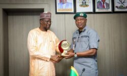 9f05d3088fcfcc46c23c3943100053b2e23b2da43c6ef01e946763848dc1a75f