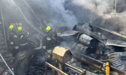 c86475584004e70d1daf5ae91165f145394404f10434a1c353d032381a0ffb36