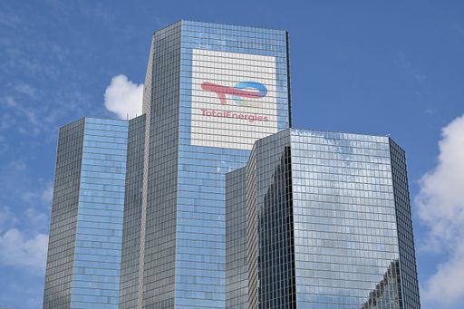 d6a240fd3f62517a65dac0c018bca7329cd751e94ea3548b27af9193bed88e23