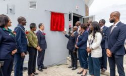 dc60aa506e90b046563447bdd9328429d936479d01eeb5ea25a527eab6a13c19