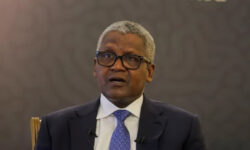 2025 11 12t162558z 1685786568 rc28ggah22xg rtrmadp 3 zimbabwe investment dangote main