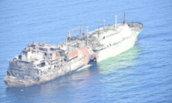 2dbf778f8b1c116b28efc433baf78a2015f60e6f059c8148828d2094e82a3b8e main