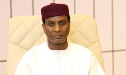 711ae6269b6ef53fd5b225cd61335db4efdfb581984cb711bfb58925c00a4953 main