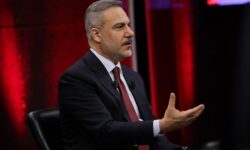 79cedb3ab86232d32a749fbc26d699cd22ea3e420516033d10b9a364d47c8072