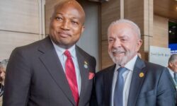 b6573ff75f89d0d8e8373a282e83506513f431afe112a347a1659e762dfbdeeb