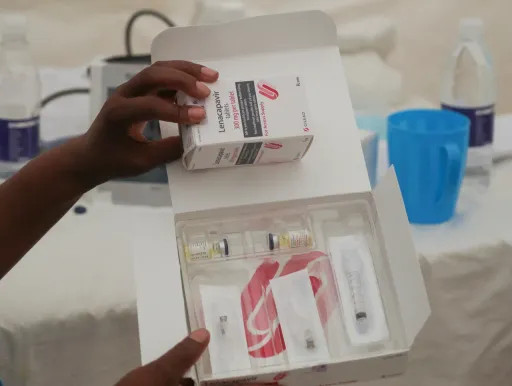 f93ee08e029c9ed731b89dd7a4f663bdc7a0a04aa21fd955808cc00c66d44714