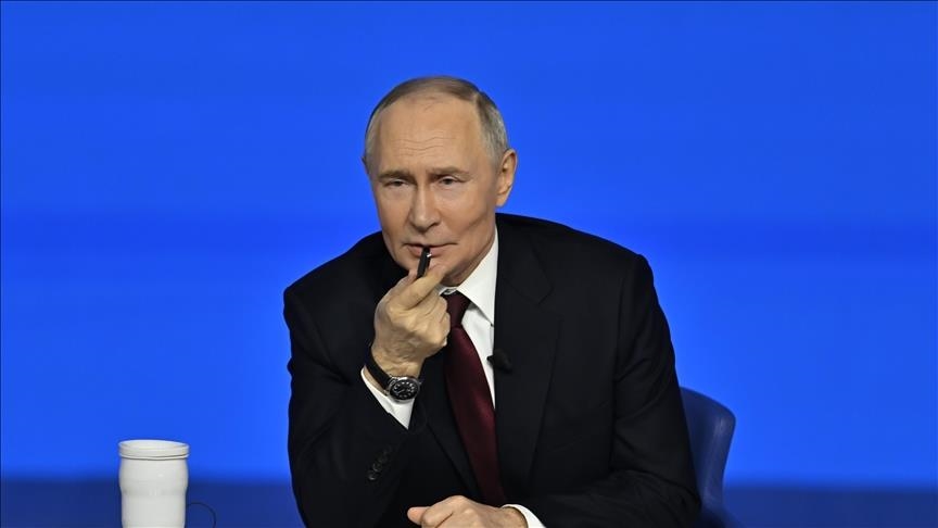 thumbs b c 6288b7a93054617990de50f25f3db570