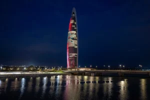 692