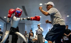 APTOPIX Hong Kong Robots 8 472