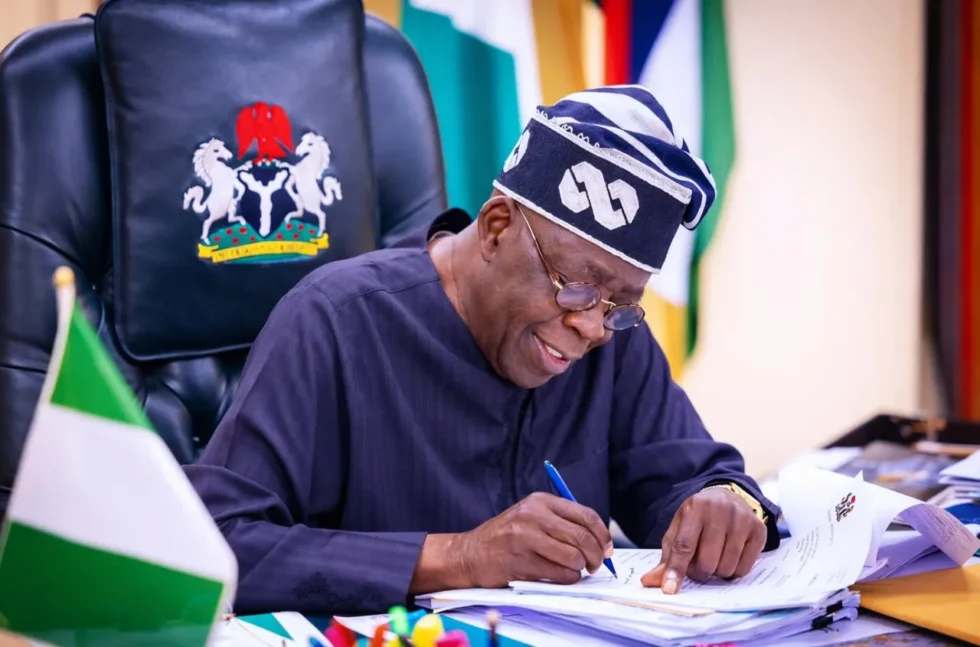 f2db4728176920718a4935e752b8e9663fbab975575cd196636552fb99cdc41d