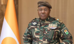 photo 5986845705664312953 x