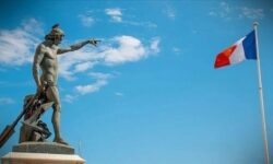 thumbs b c 10eff97d2462844d9bc3c7c5ae123188