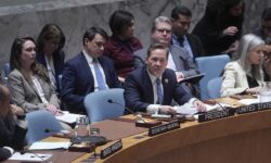 thumbs b c 25ef3d9271656da7092b4a7102fd1809