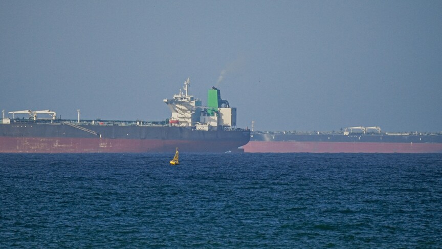 thumbs b c 2de096240f2e8f9f3c2d8549d213358f