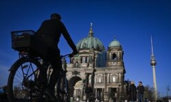 thumbs b c 3fecf8f9b6d62f88d33db811ec52235f