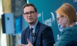 thumbs b c 5e4613010e6e095c506f6ee989d7de56