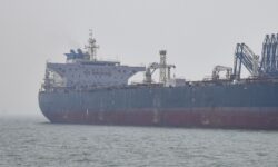 thumbs b c cb66aa519782653afec23835643ad10a