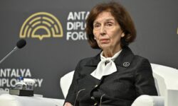 thumbs b c fa16a3e71257bd77c88d5790f2d0dd16