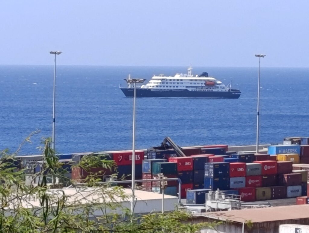 2026 05 08t133949z 754172565 rc2b2lajso40 rtrmadp 3 cruiseship hantavirus
