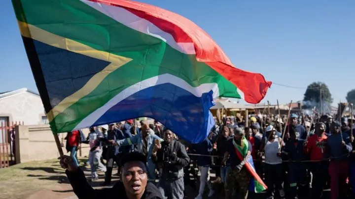 2026 06 07t175906z 1 lynxmpem560d2 rtroptp 3 safrica xenophobia main