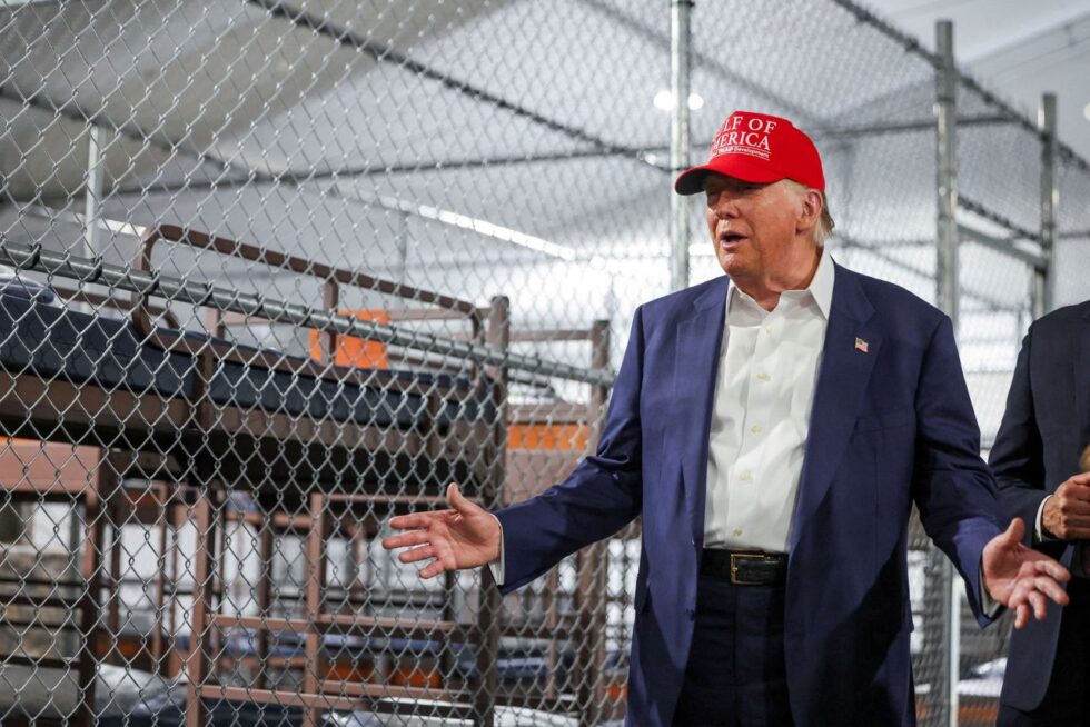 2026 06 26t210406z 1563666244 rc2sdfa7vx04 rtrmadp 3 usa trump migration florida